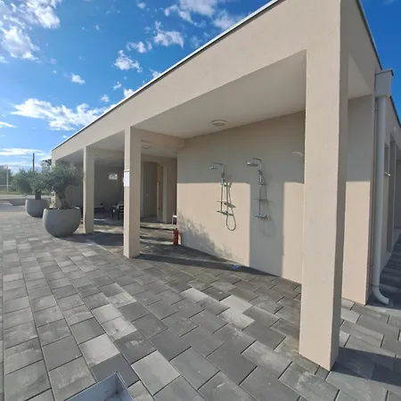 Mobile Terezie - Camp Apartment Privlaka (Zadar)