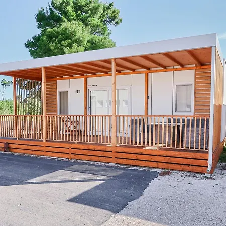 Adria Pearl Homes Apartament