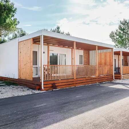 Apartament Adria Pearl Homes